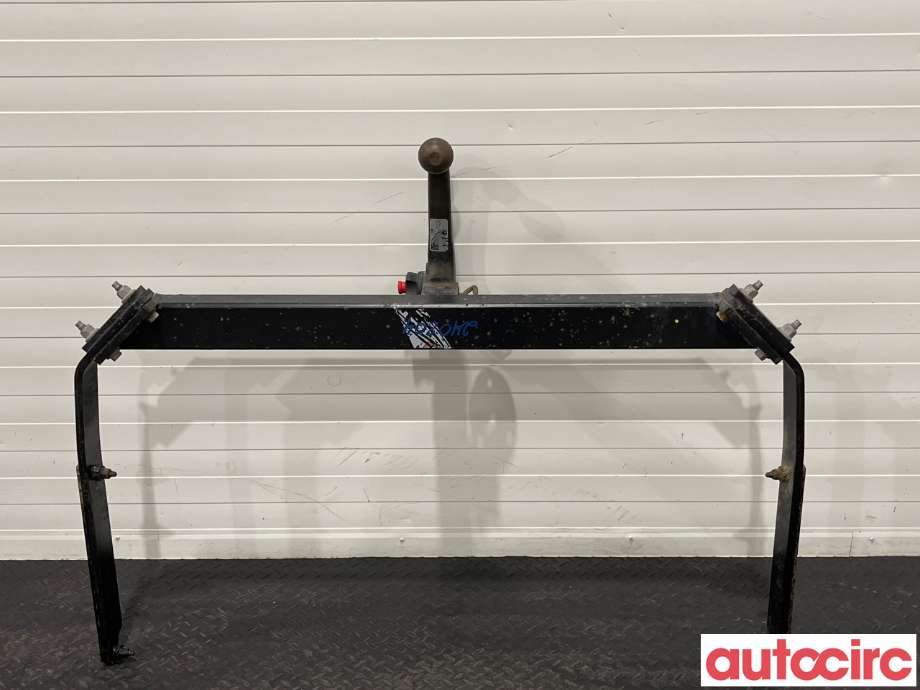 Hengerfeste til Ford Kuga 2008-2012 (Type I)  (FORD|1717239|AM8V4J19D520BD|8V4J-19D521-BD)