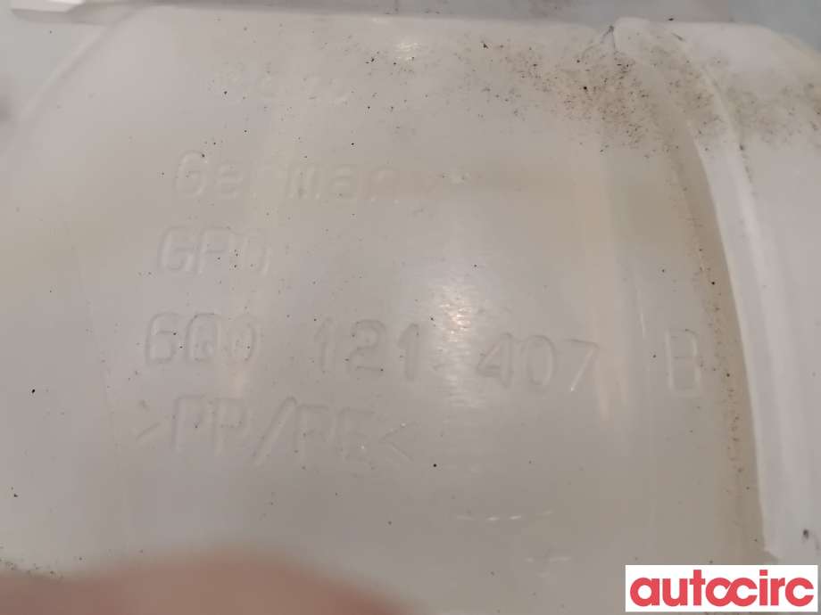 Ekspansjonstank til VW Polo 2009-2014 (Type V, Fase 1)  (VOLKSWAGEN|6Q0121407B||6Q0121407D)