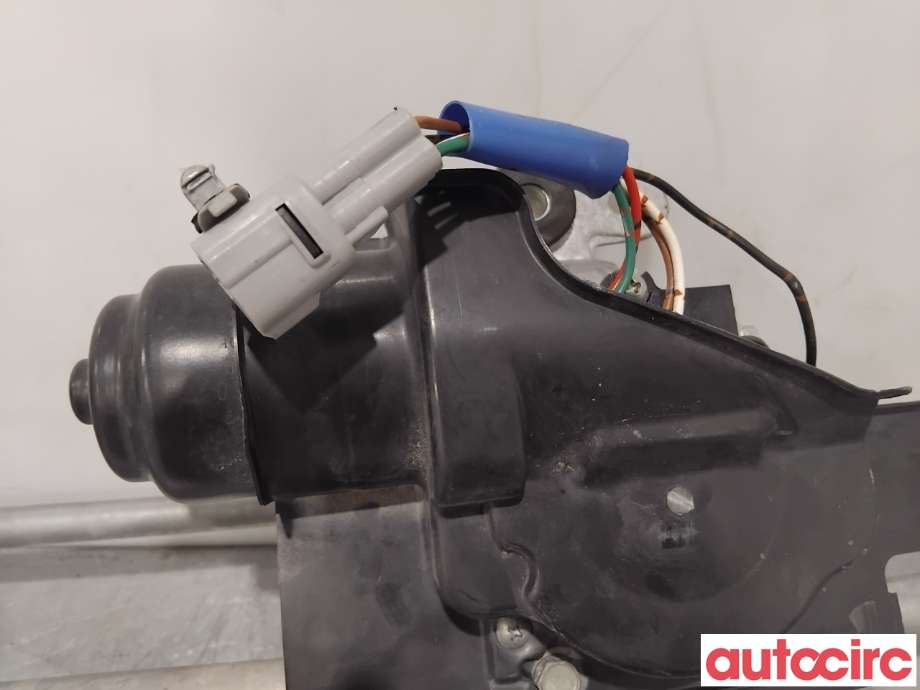 Viskermotor frontrute til Suzuki Swift 2005-2010  (SUZUKI|38100-63J60|)