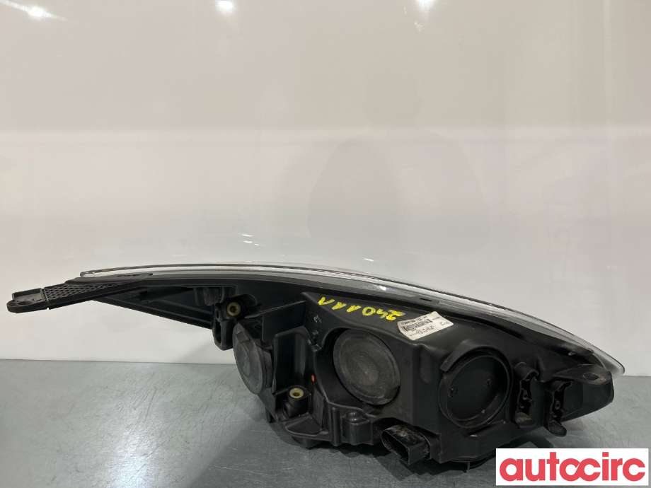 Frontlykt venstre halogen til Ford Focus 2011-2014 (Type III, Fase 1)  (FORD|1873935)