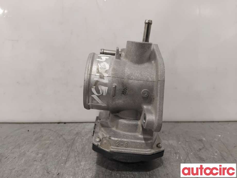 Spjeldhus til Toyota Yaris 2014-2020 (Type III, Fase 2)  (TOYOTA|2203047040||22030-47040)