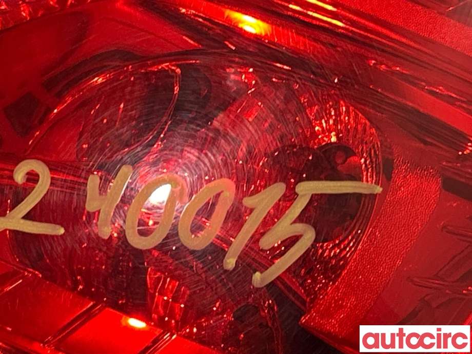 Baklykt venstre til Ford Fiesta 2008-2012 (Type VI, Fase 1)  (FORD|1709553)