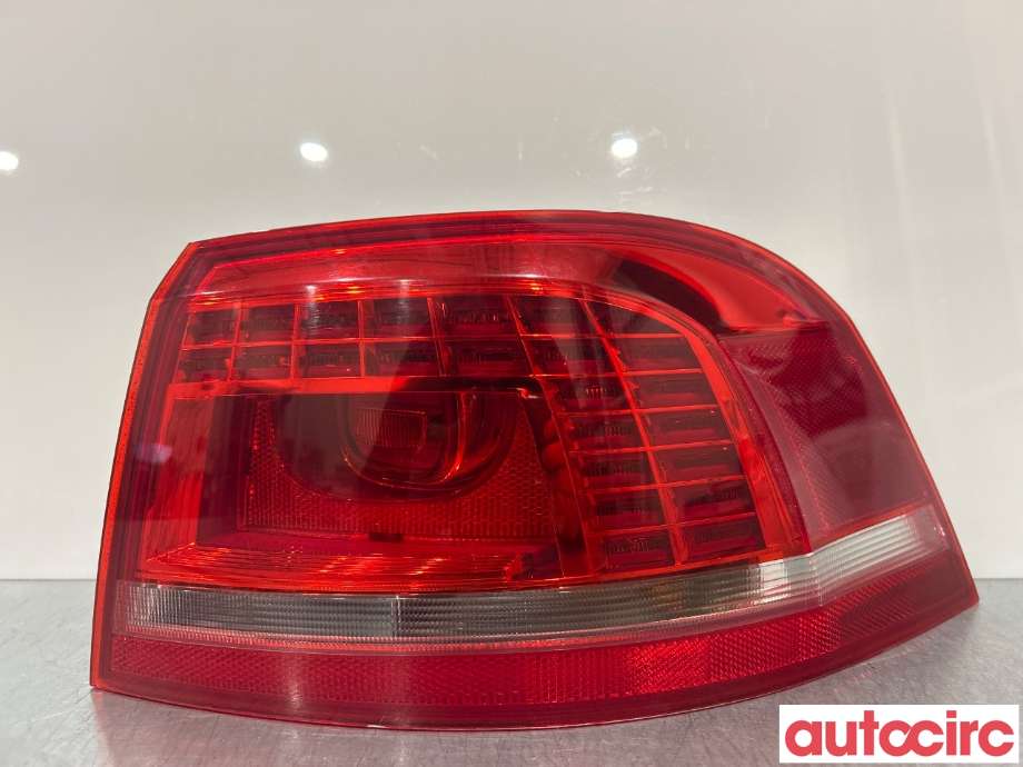 Baklykt høyre til VW Passat, 2011-2015 (B7) (B7) (VOLKSWAGEN|3AF945208B)