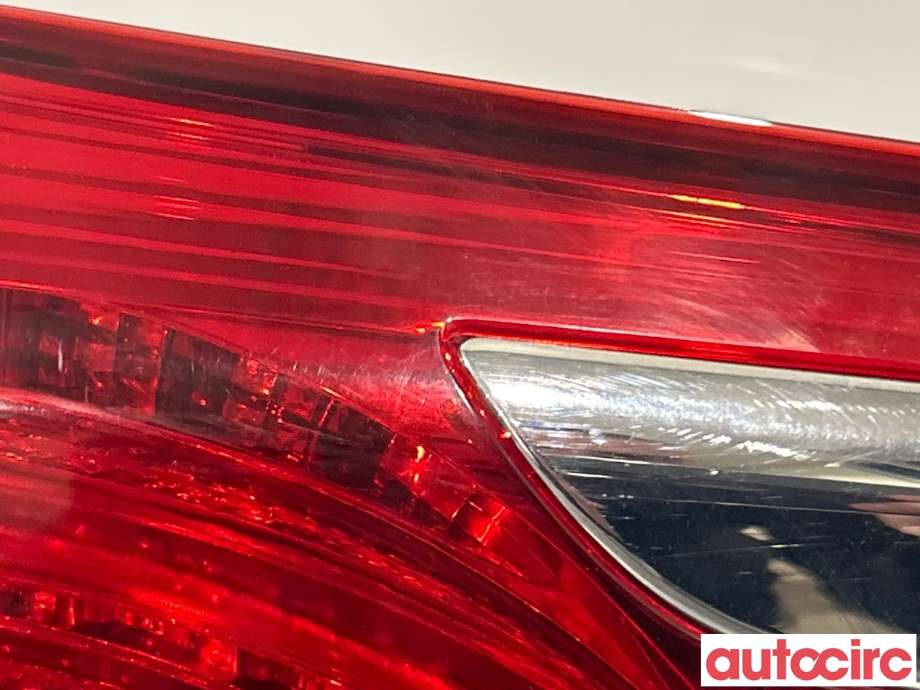 Baklykt venstre indre til Hyundai i40 2012-2017  (HYUNDAI|924033Z000)