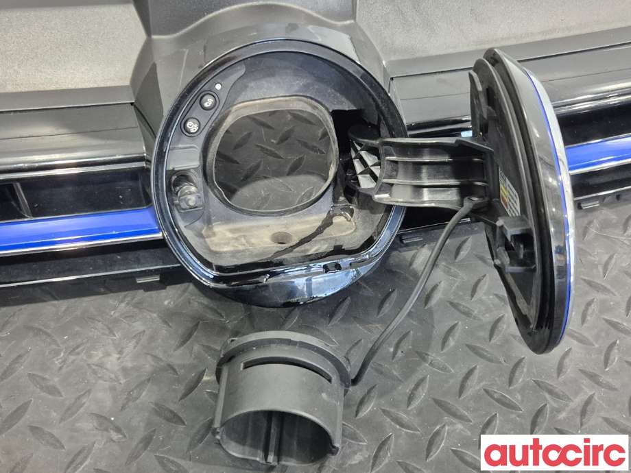 Grill til VW e-Golf 2017-2020 (Fase 2)  (VOLKSWAGEN|5GE853651F|)