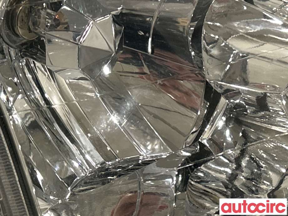 Frontlykt høyre halogen til Nissan X-Trail 2002-2007 (T30) (T30) (NISSAN|260108H925)