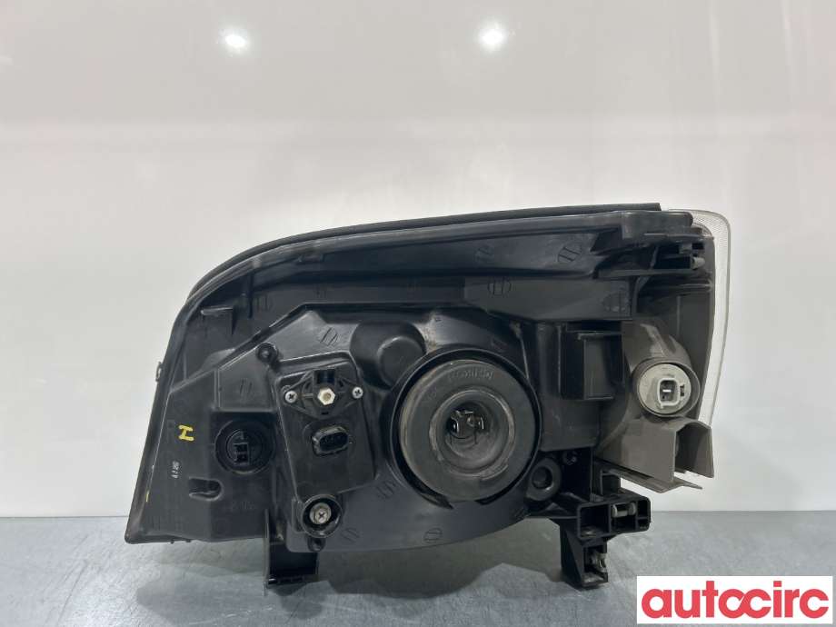 Frontlykt høyre halogen til Nissan X-Trail 2002-2007 (T30) (T30) (NISSAN|260108H925)