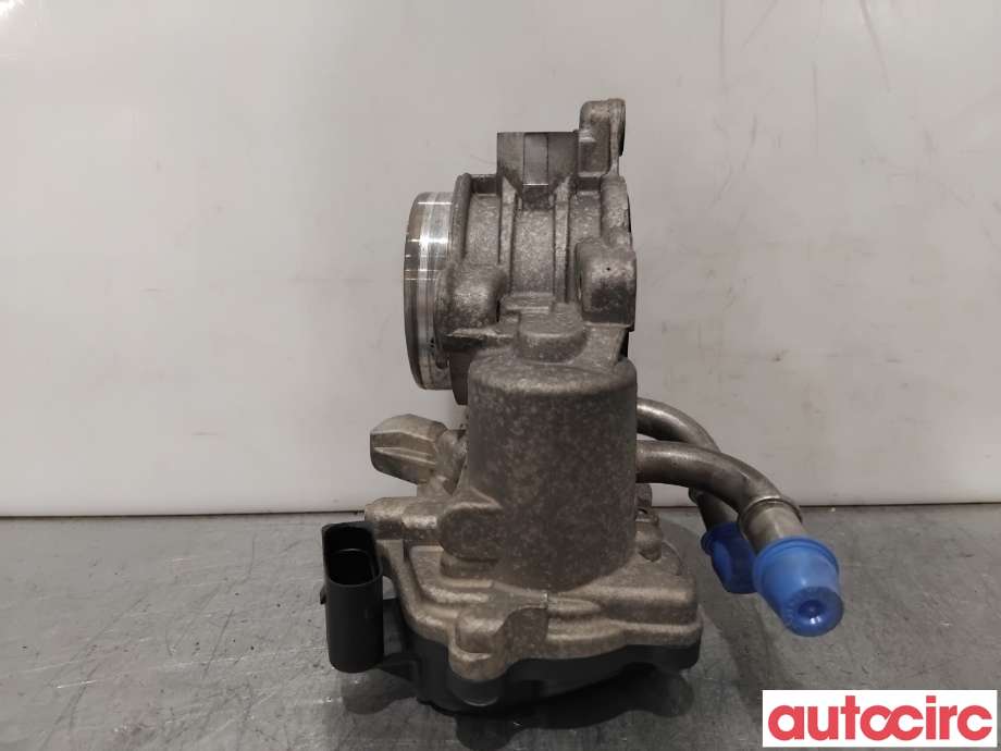 Spjeldhus til VW Passat 2015-2019 (Fase 1) (B8) (B8) (VOLKSWAGEN|04L128063AA||04L128059AA)