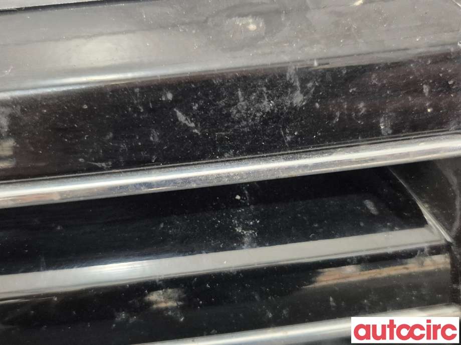 Grill til VW Golf VI 2008-2012  (VOLKSWAGEN|5K0853651AM|)