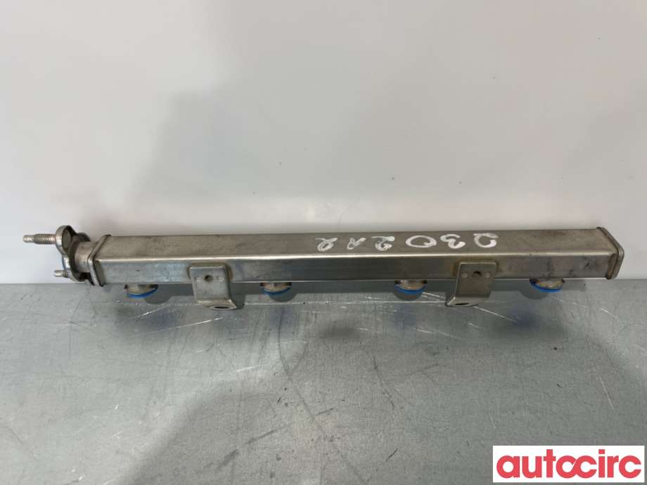 Dyseskinne (fuelrail) til Hyundai i20 2009-2014 (Type I)  (HYUNDAI|3534003000|)