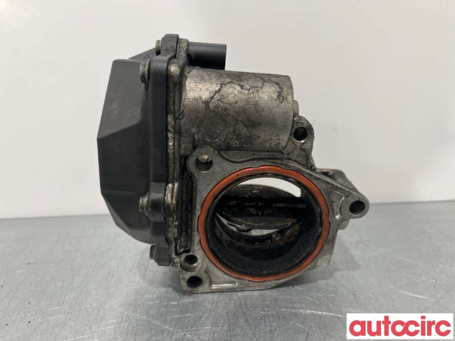 Spjeldhus til VW Passat 2005-2010 (B6) (B6) (VOLKSWAGEN|03G128063G|03G128063A|03G128063Q)