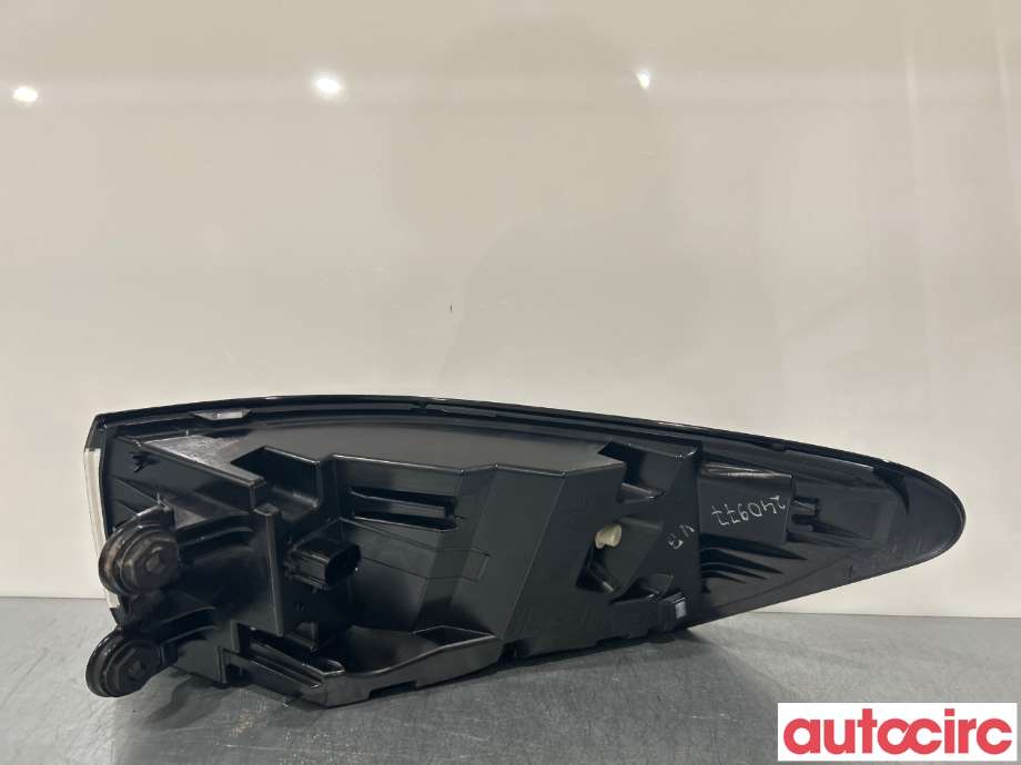 Baklykt venstre til VW ID.4 2020-->>  (VOLKSWAGEN ID4|11A945207A)