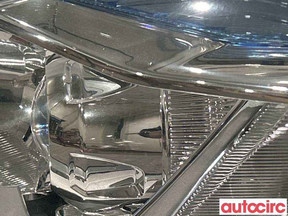 Frontlykt venstre halogen til Ford Transit Custom 2013-2023 (Type I)  (FORD|1866470)