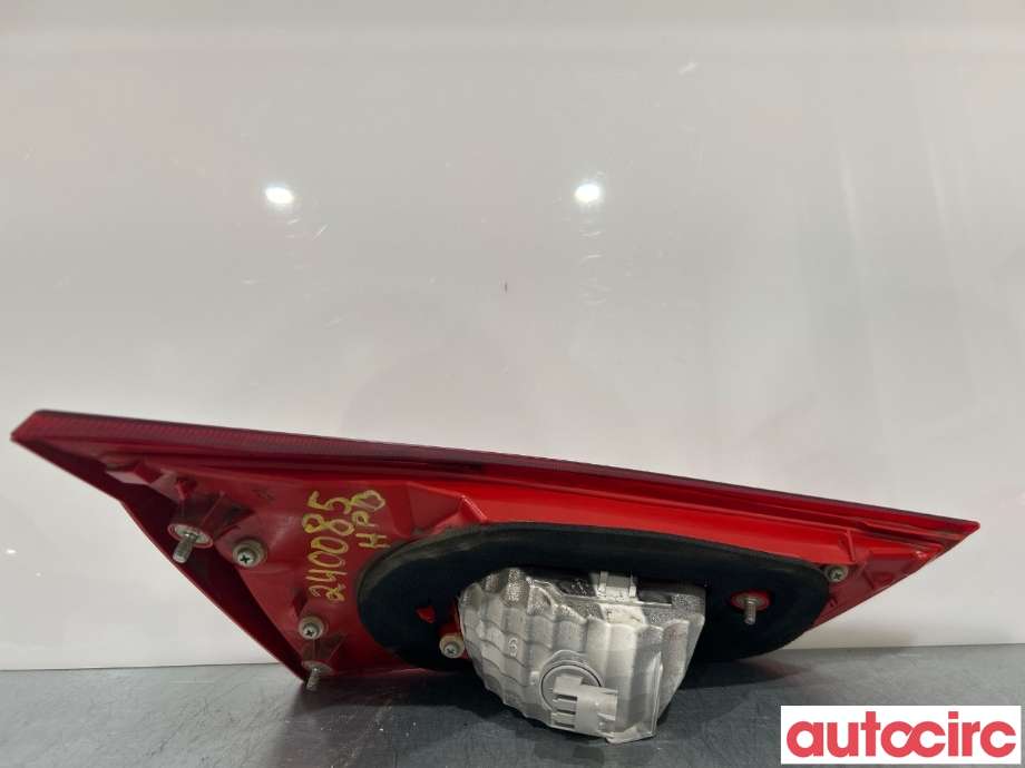 Baklykt høyre indre til Toyota Auris 2013-2015 (Type II, Fase 1)  (TOYOTA|8158102460)