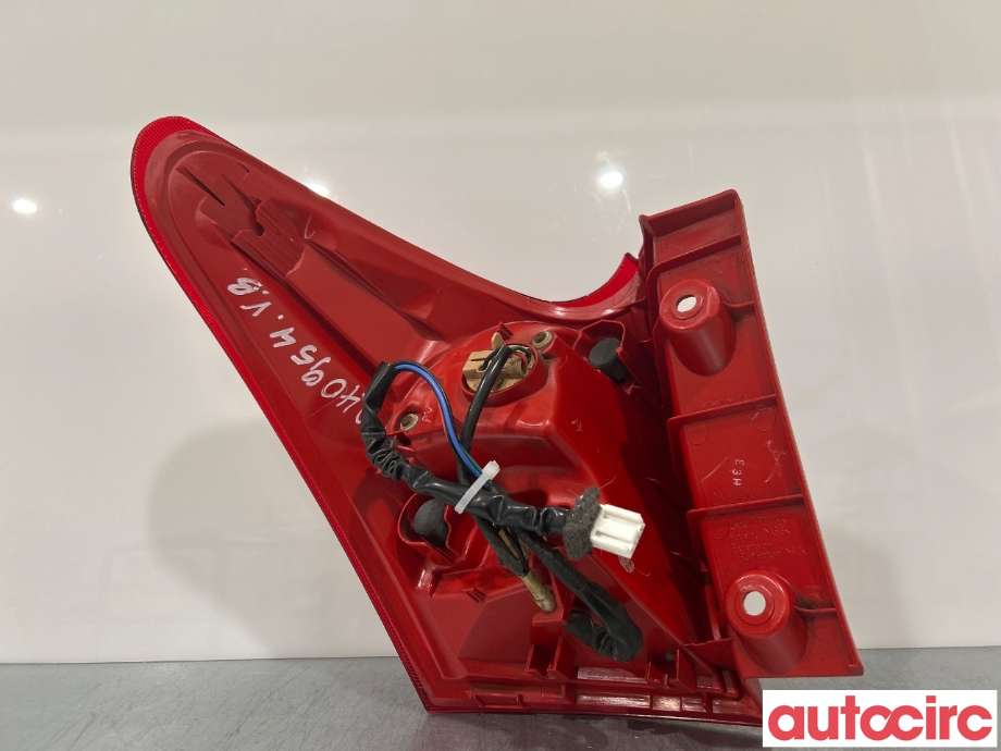 Baklykt venstre til Toyota Auris 2013-2015 (Type II, Fase 1)  (TOYOTA|8156102740)