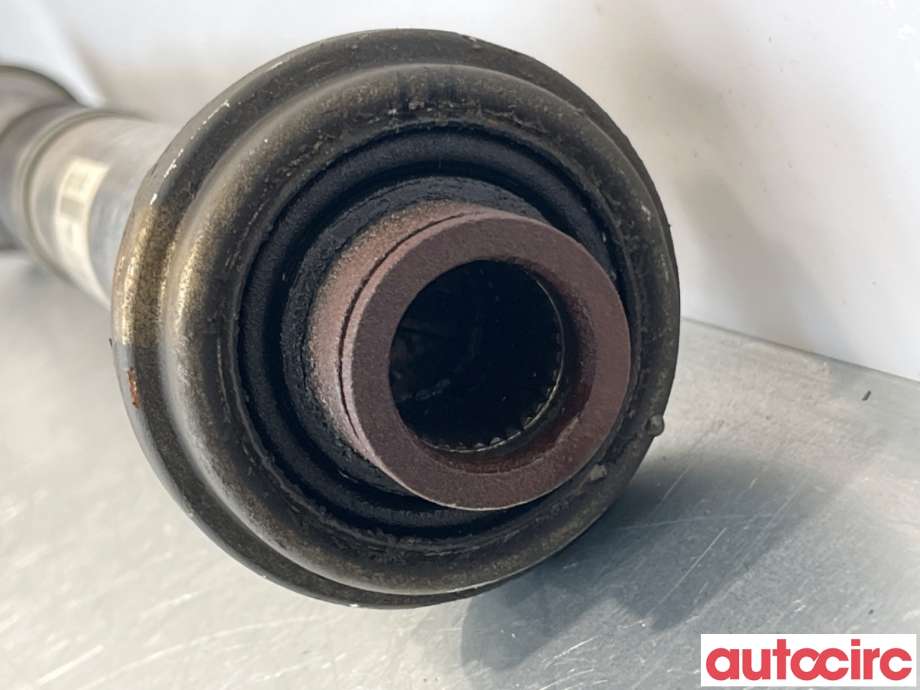 Mellomaksel fremre til VW Amarok 2010-2016 (Type I, Fase 1)  (VOLKSWAGEN|2H0521101E|2H0521101C|2H0521101H)