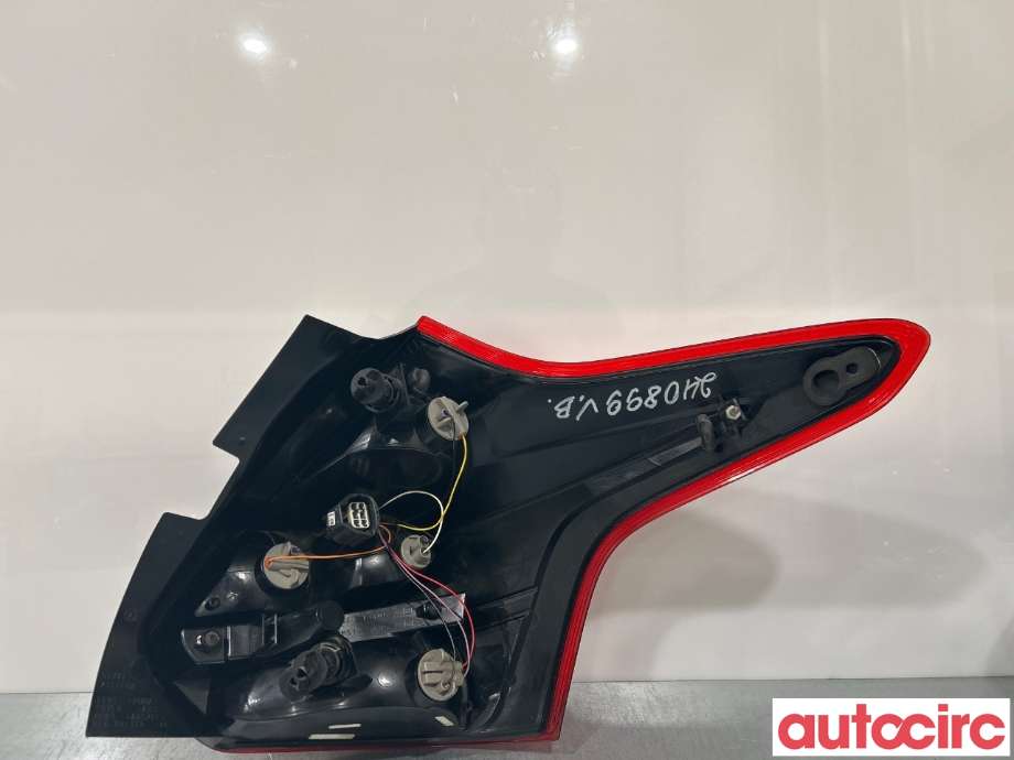 Baklykt venstre til Ford Focus 2011-2014 (Type III, Fase 1)  (FORD|1825321)