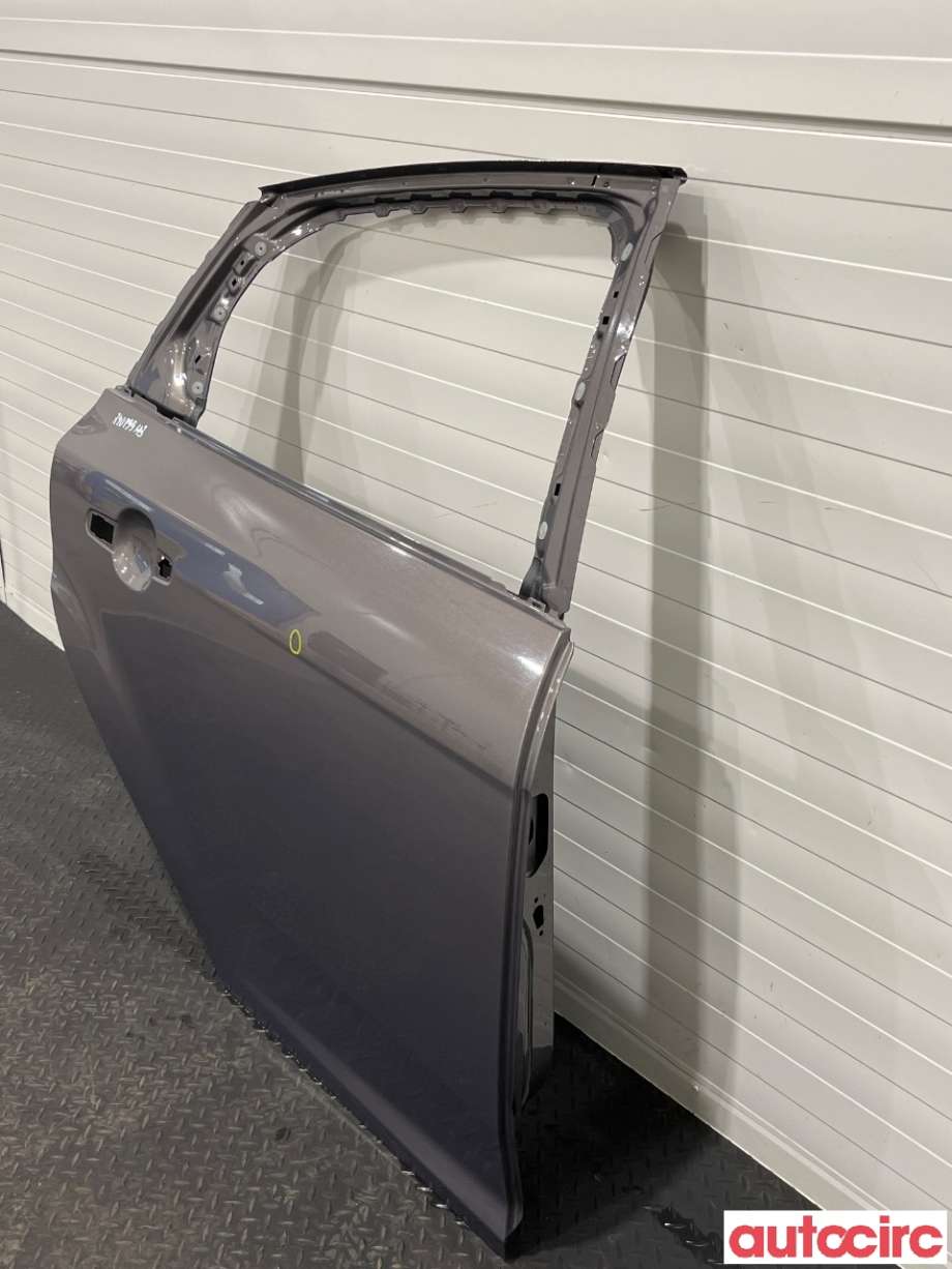 Dør høyre bak til Ford Focus 2011-2014 (Type III, Fase 1)  (FORD|2172759|PBM51-A24630-BF|)