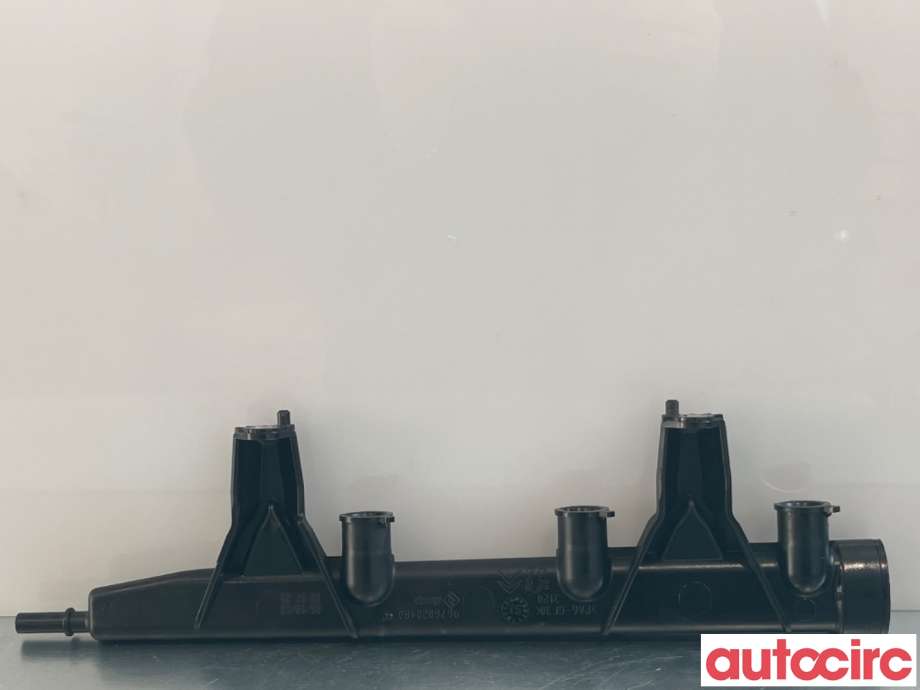 Dyseskinne (fuelrail) til Peugeot 208 2012-2019 (Type I)  (PEUGEOT|9676020480|)