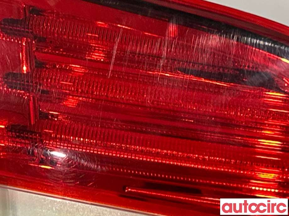Baklykt venstre indre til Citroën C4, Aircross 2012-2017  (CITROEN|1607700380)