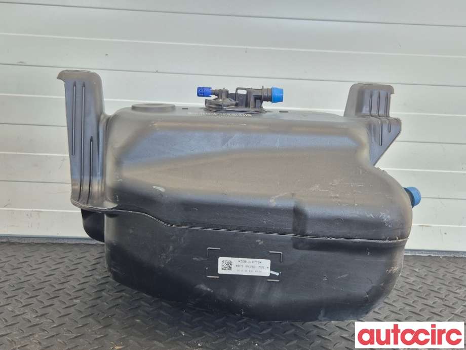 AdBlue tank til VW Passat 2015-2019 (Fase 1) (B8) (B8) (VOLKSWAGEN|3Q0131877H||3Q0131877D)