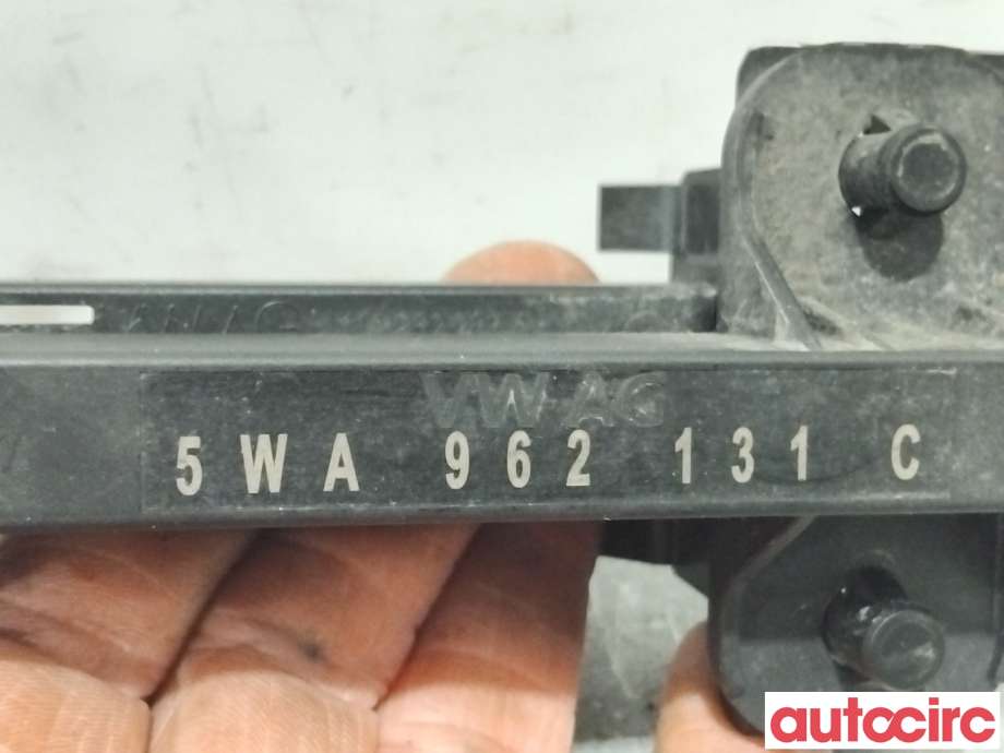 Diverse deler til VW ID.4 2020-->>  (VOLKSWAGEN|5WA962131C|5FA234430-20)