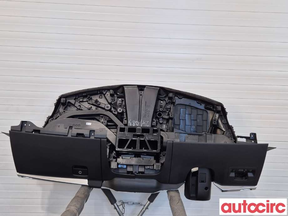 Dashbord til Jaguar I-PACE 2018-->>  (JAGUAR|T4K9576PVJ|)