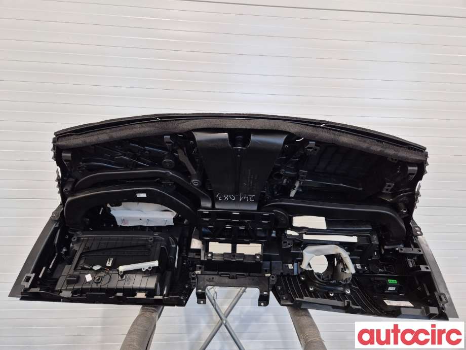 Dashbord til Jaguar I-PACE 2018-->>  (JAGUAR|T4K9576PVJ|)
