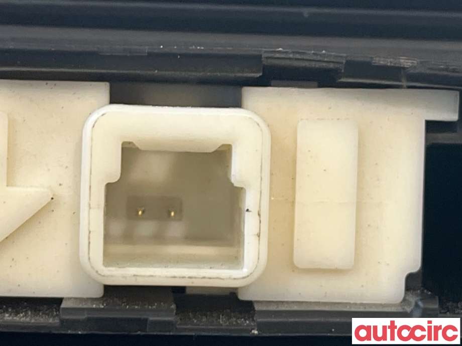 Bakluke/bakdør håndtak til Toyota Avensis 2009-2015 (Type III, Fase 1)  (TOYOTA|8484028030|)