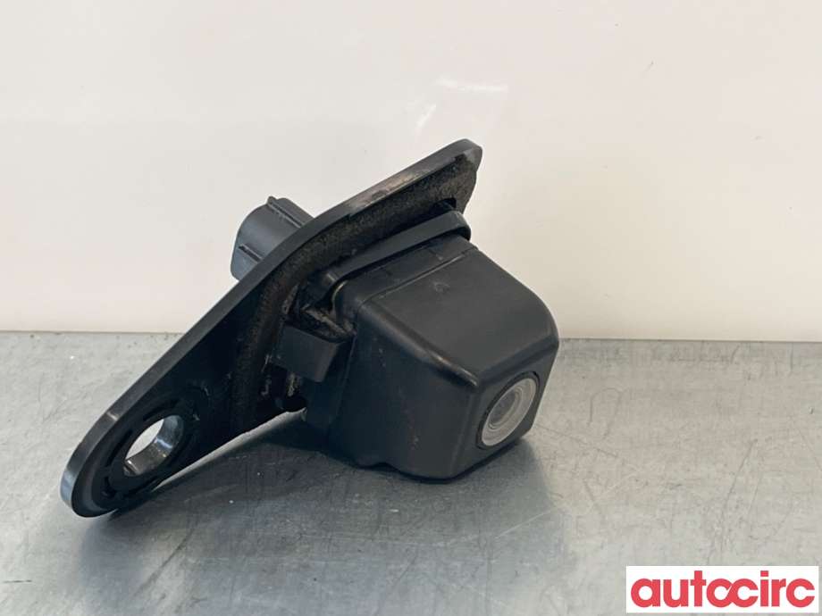 Kamera til Toyota Avensis 2009-2015 (Type III, Fase 1)  (TOYOTA|8679005030|GP-KD5359RC|86790-05030)