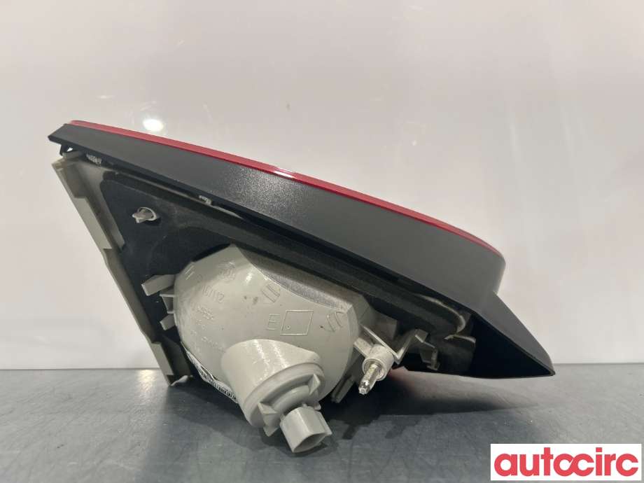 Baklykt høyre indre til Ford Kuga 2008-2012 (Type I)  (FORD|1545446)