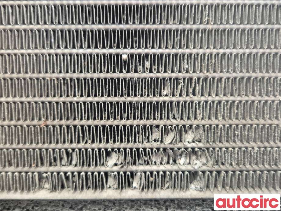 Radiator (manuell gir) til Toyota Avensis 2009-2015 (Type III, Fase 1)  (TOYOTA|164000R061)