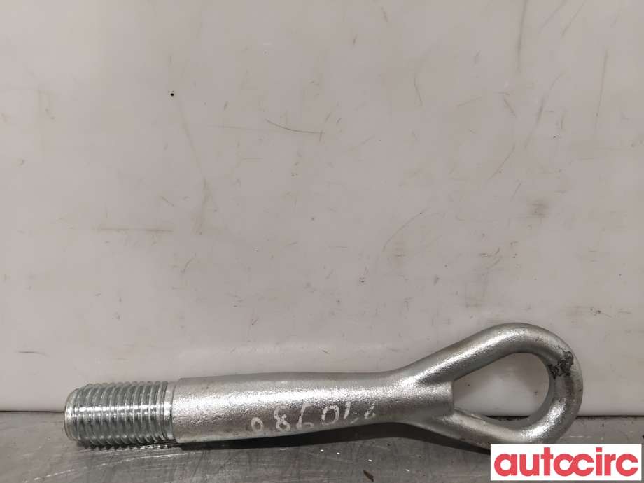 Bagasjerom slepeøye/tauekrok til Nissan Qashqai 2014-2021 (Type II)  (NISSAN|51112JD00A|)