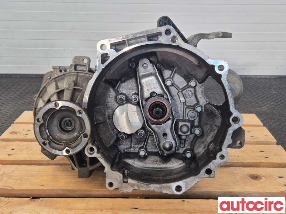 Girkasse manuell til VW Caddy, 2010-2015 (Type III, Fase 2)  (VOLKSWAGEN|0A4300046S)