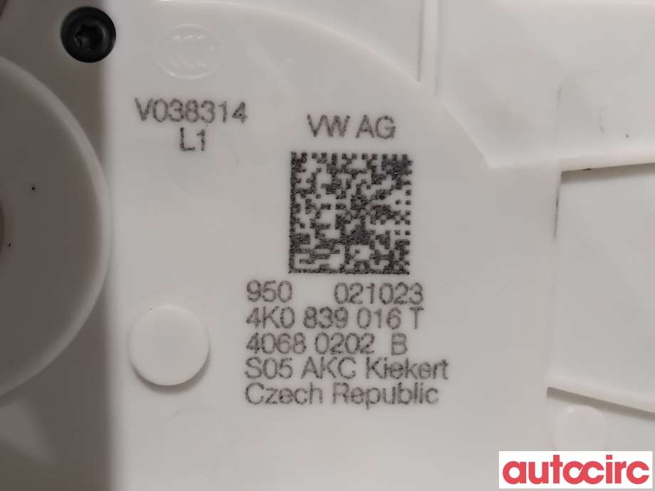 Låsekasse høyre bak til VW ID.4 2020-->>  (VOLKSWAGEN|4K0839016T|40680202)