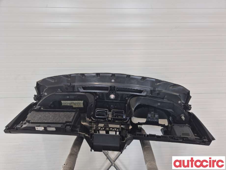 Dashbord til Škoda Octavia 2017-2020 (Type III, Fase 2)  (SKODA|5E1857007AK|)