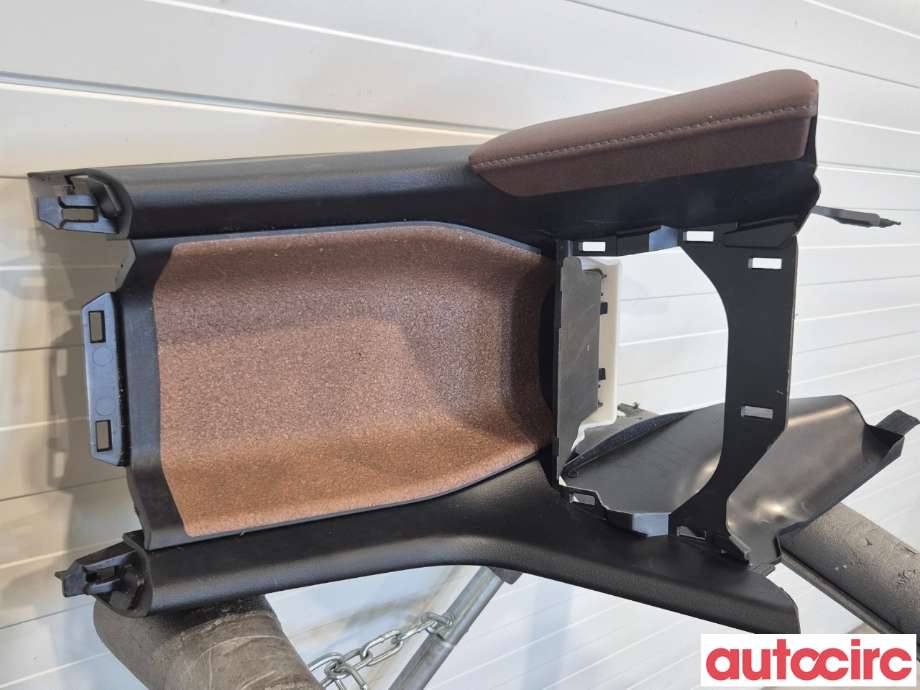 Innredning, Konsoll til Mazda MX-30 2020-->> (MAZDA|DN4E-64-320B|)
