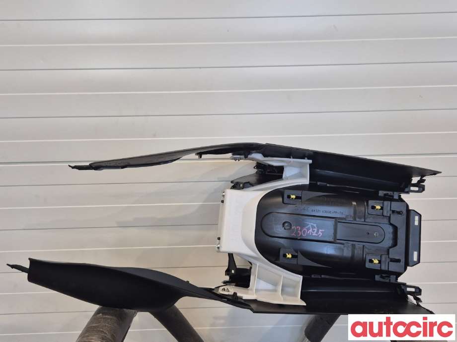Innredning, Konsoll til Mazda MX-30 2020-->> (MAZDA|DN4E-64-320B|)