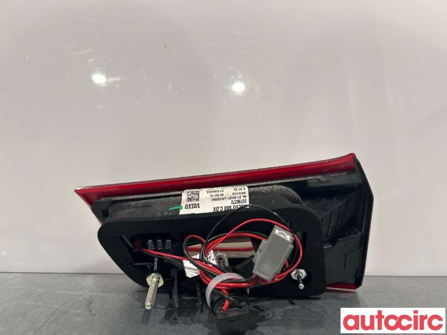 Baklykt høyre indre til Volvo S60 2010-2014 (Type II, Fase 1)  (VOLVO|30796272)