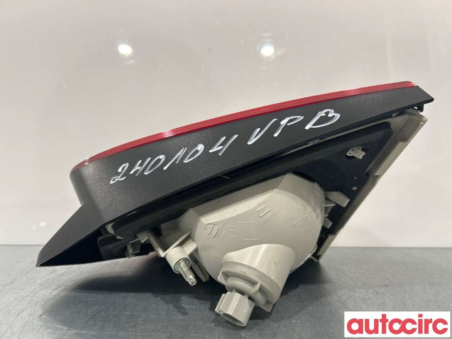 Baklykt venstre indre til Ford Kuga 2008-2012 (Type I)  (FORD|1545445)