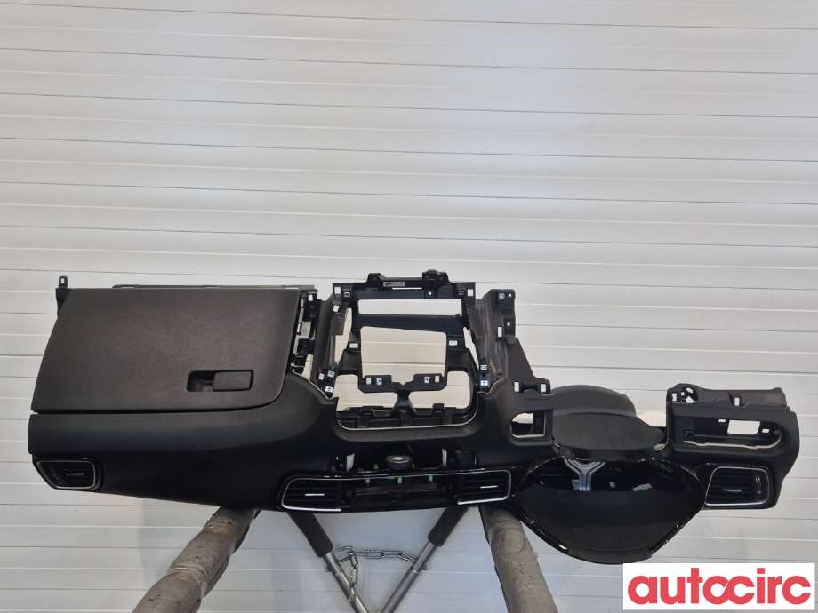 Dashbord til Kia Cee