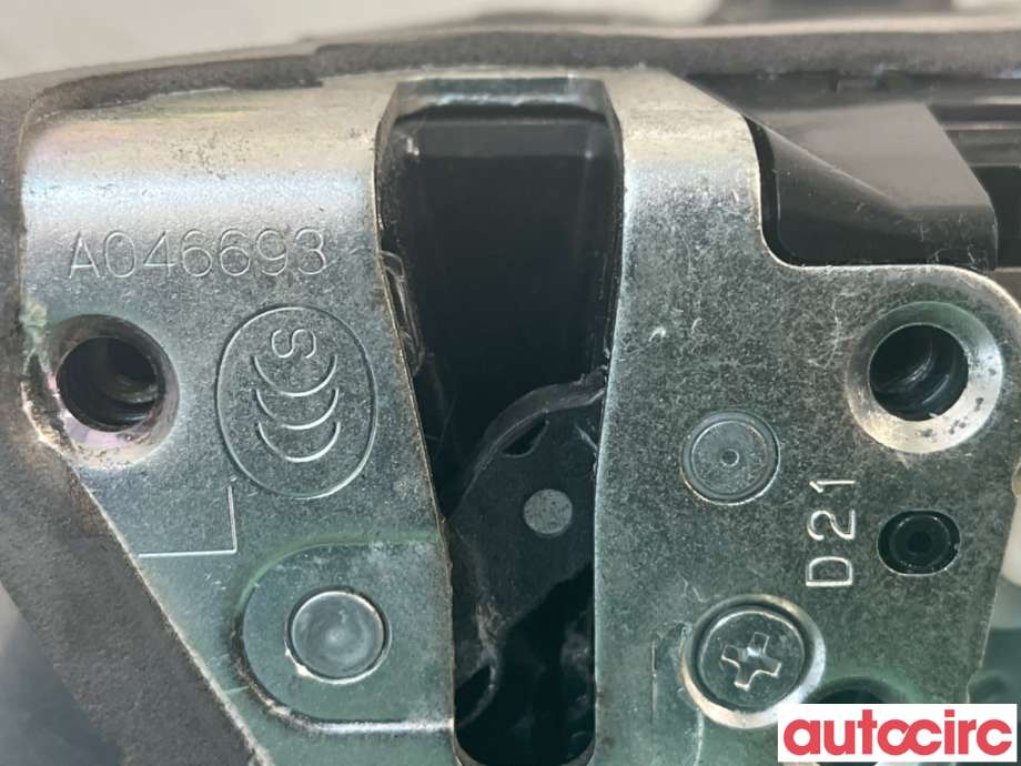 Låsekasse venstre bak til Toyota RAV4 2009-2013 (Type III, Fase 2)  (TOYOTA|6906042021|)