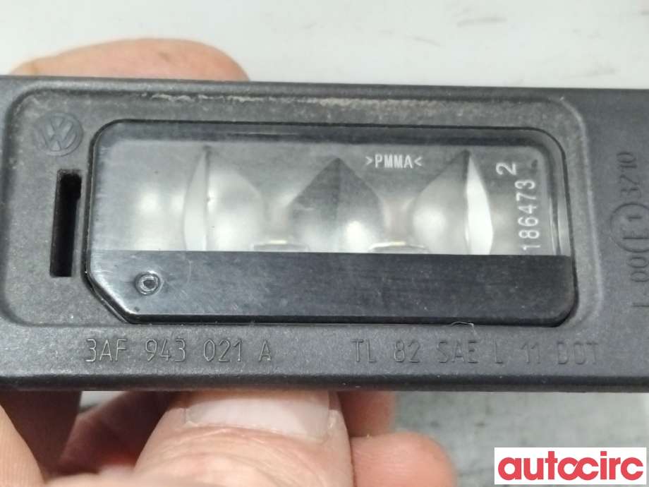 Skiltlys til VW Passat 2011-2015 (B7) (B7) (VOLKSWAGEN|3AF943021A|)