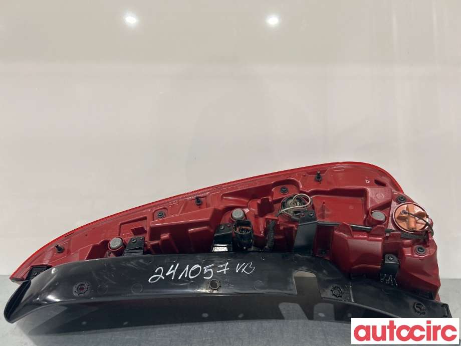 Baklykt høyre til Kia e-Soul 2019-->> (Type III)  (KIA|92402K0100)