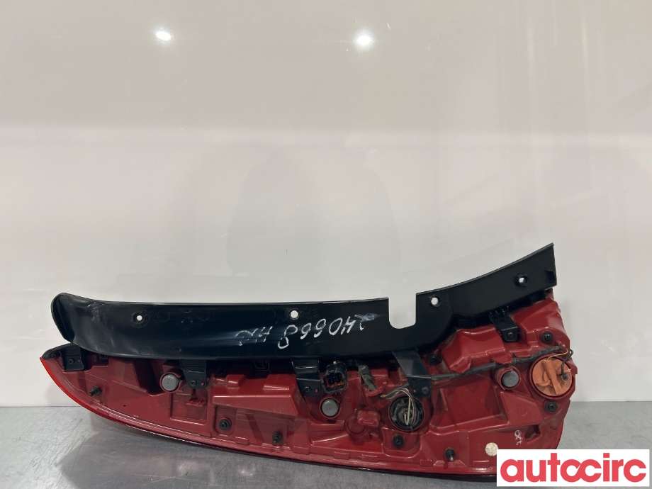 Baklykt høyre til Kia e-Soul 2019-->> (Type III)  (KIA|92402K0100)