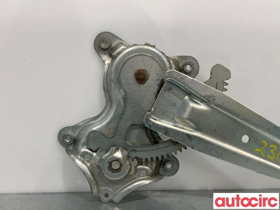 Ruteheis til Toyota RAV4 2009-2013 (Type III, Fase 2)  (TOYOTA|6980442040|)