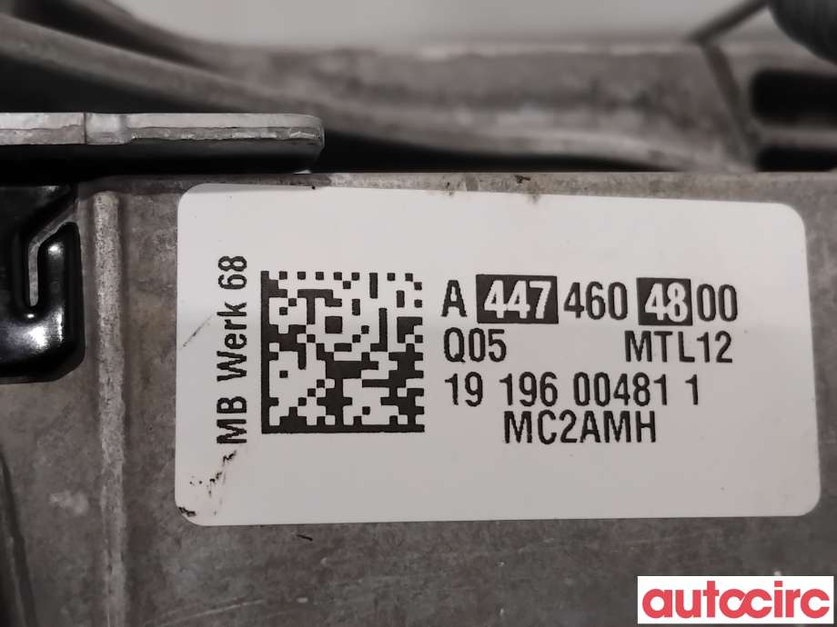 Rattaksel til Mercedes Vito 2014-->> (W447) (W447) (MERCEDES|A4474604800|)