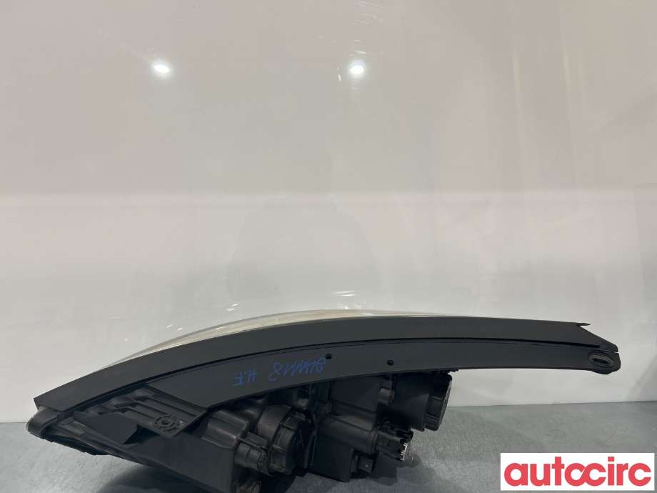 Frontlykt høyre halogen til Hyundai Ix35 2010-2015  (HYUNDAI|921022Y000)