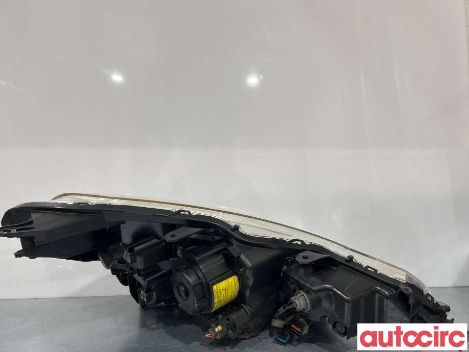 Frontlykt venstre halogen til Citroën C-Crosser 2007-2012 (CITROEN|6208H2)