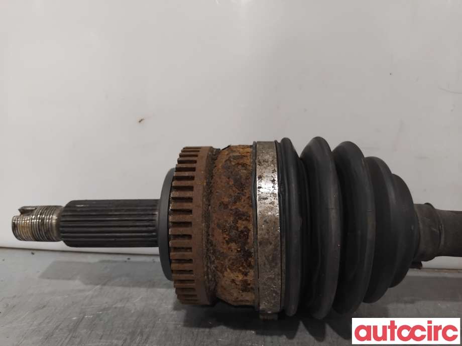 Drivaksel venstre foran til Hyundai i40 2012-2017  (HYUNDAI|495003Z300||49500-37300)